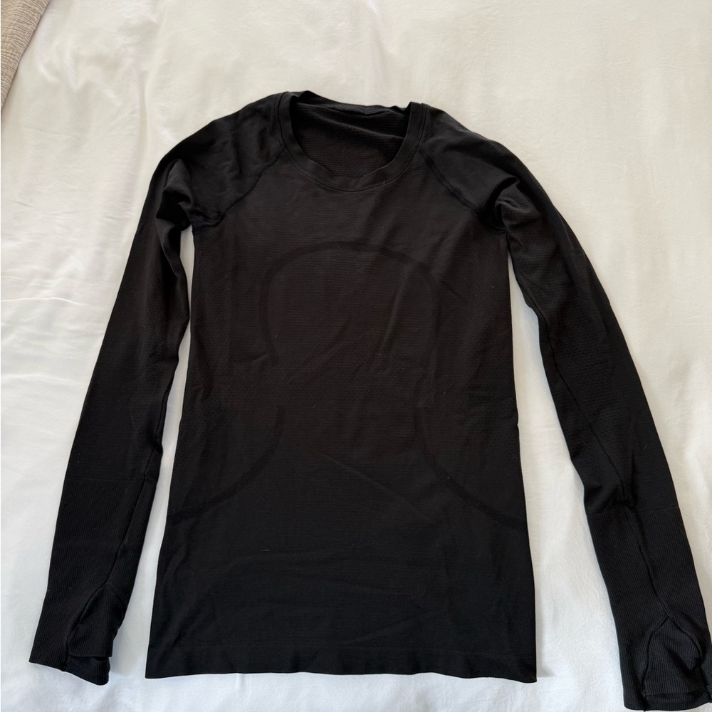 Lululemon swiftly tech long sleeve - size 4